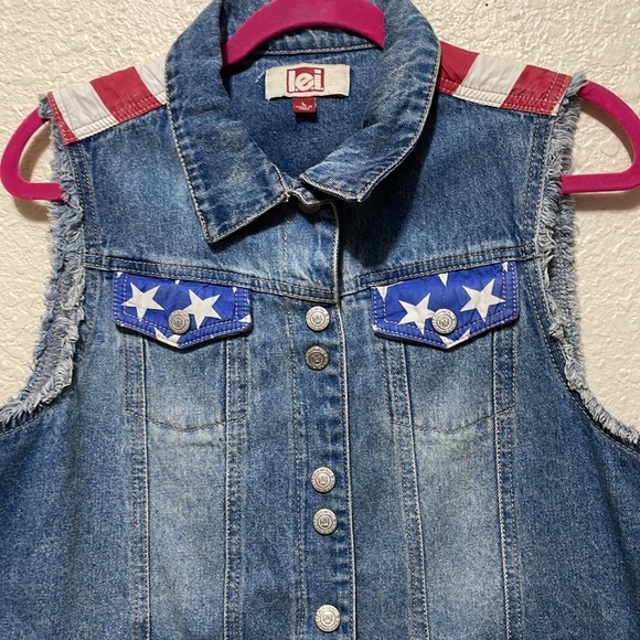 L.e.i Vintage Juniors Stars & Stripes Snap Vest.  Very Good Condition. Size L. - Picture 4 of 10
